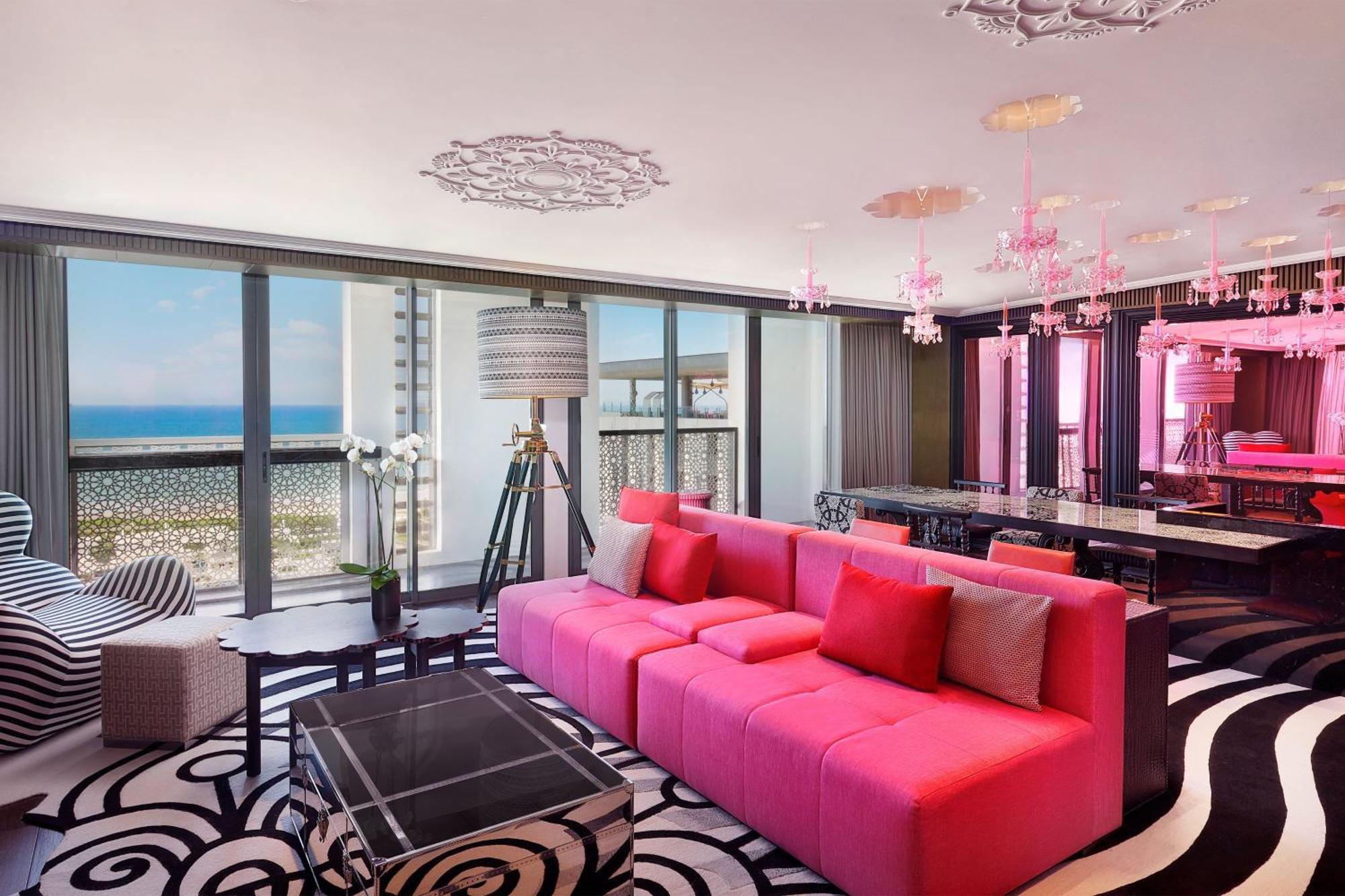W Muscat Hotel Luaran gambar A suite at W South Beach