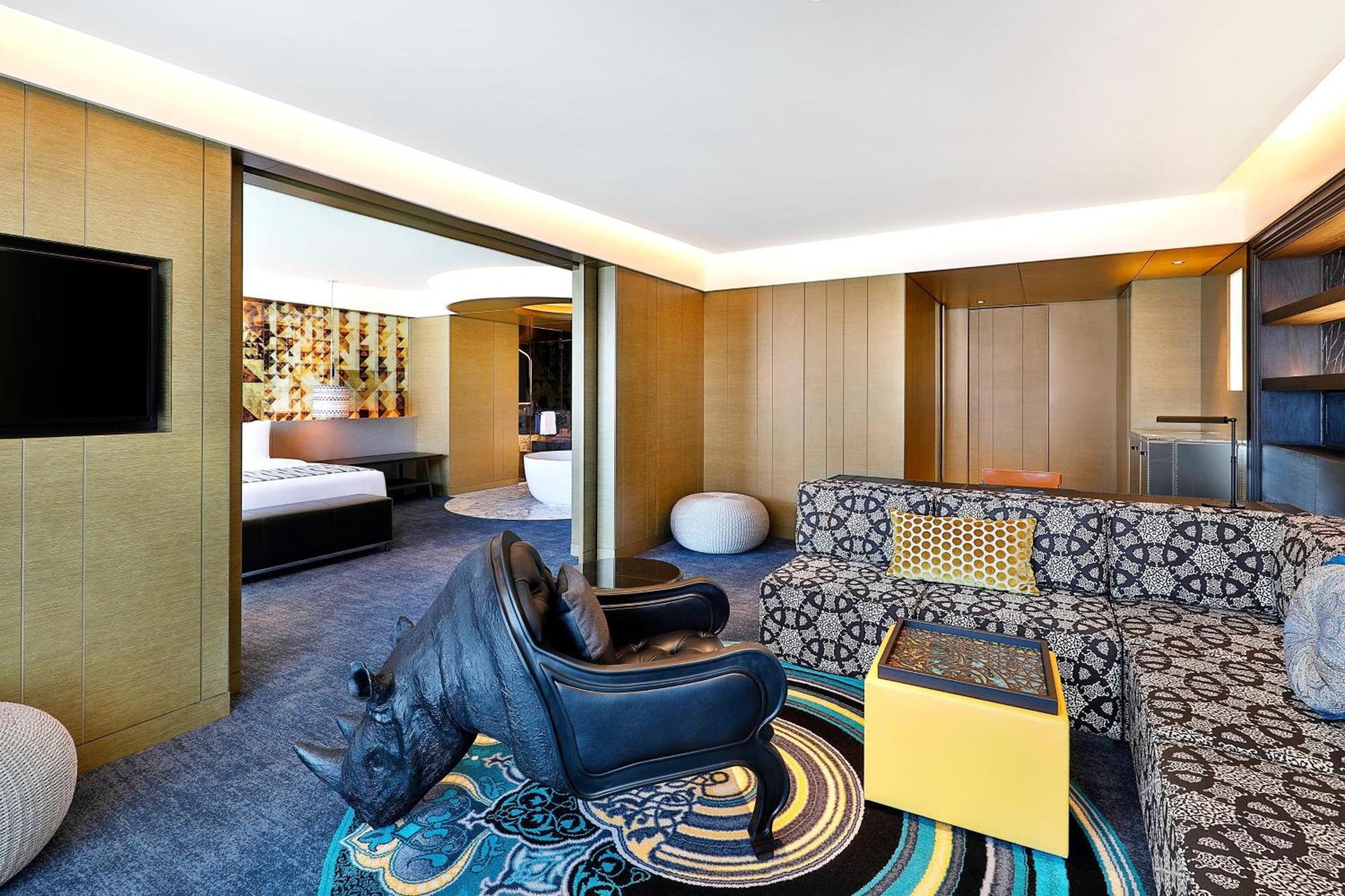 W Muscat Hotel Luaran gambar Suite