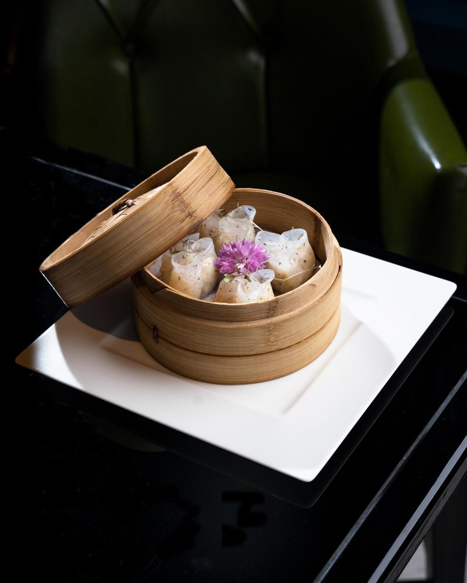 W Muscat Hotel Luaran gambar Dim sum